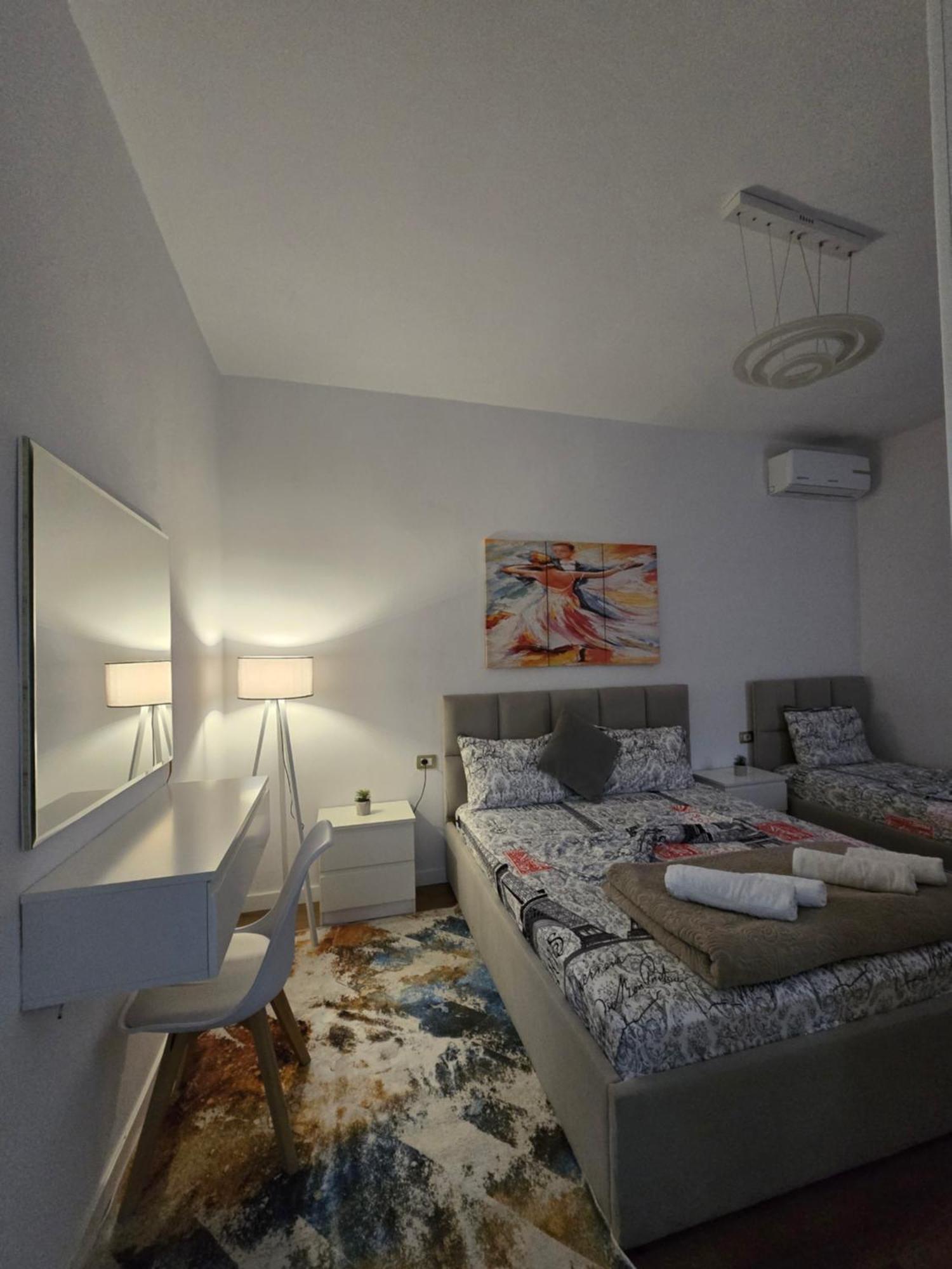 Ideal Home Shkoder Bagian luar foto