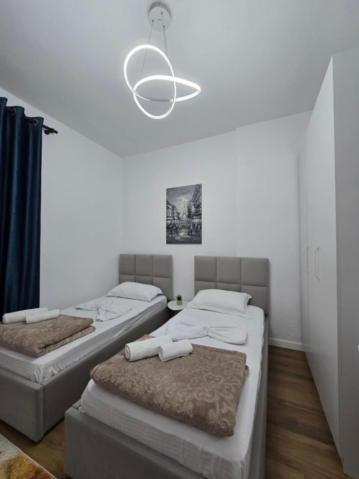 Ideal Home Shkoder Bagian luar foto