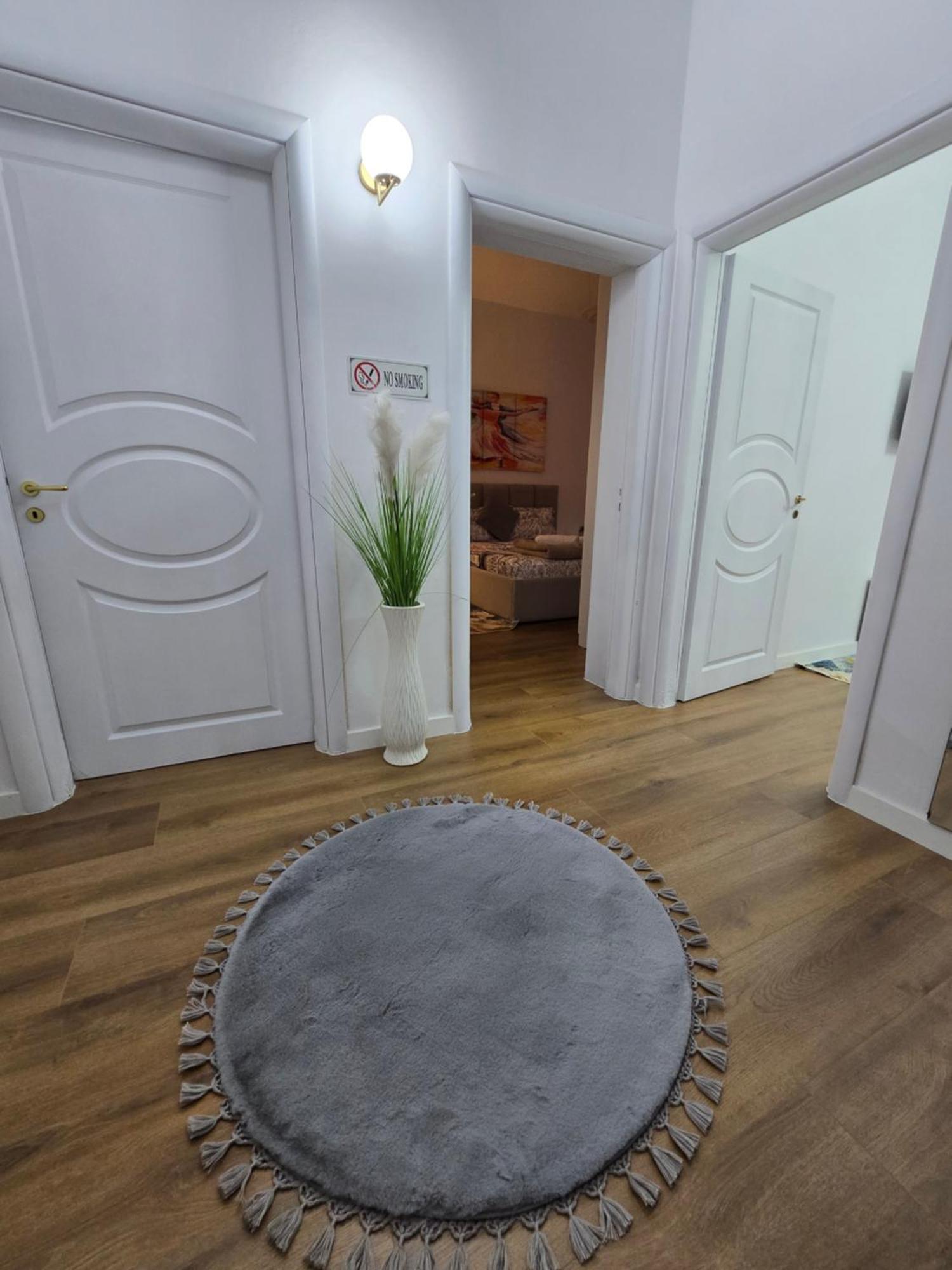 Ideal Home Shkoder Bagian luar foto