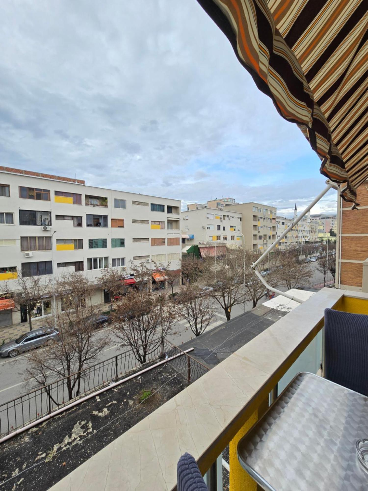 Ideal Home Shkoder Bagian luar foto